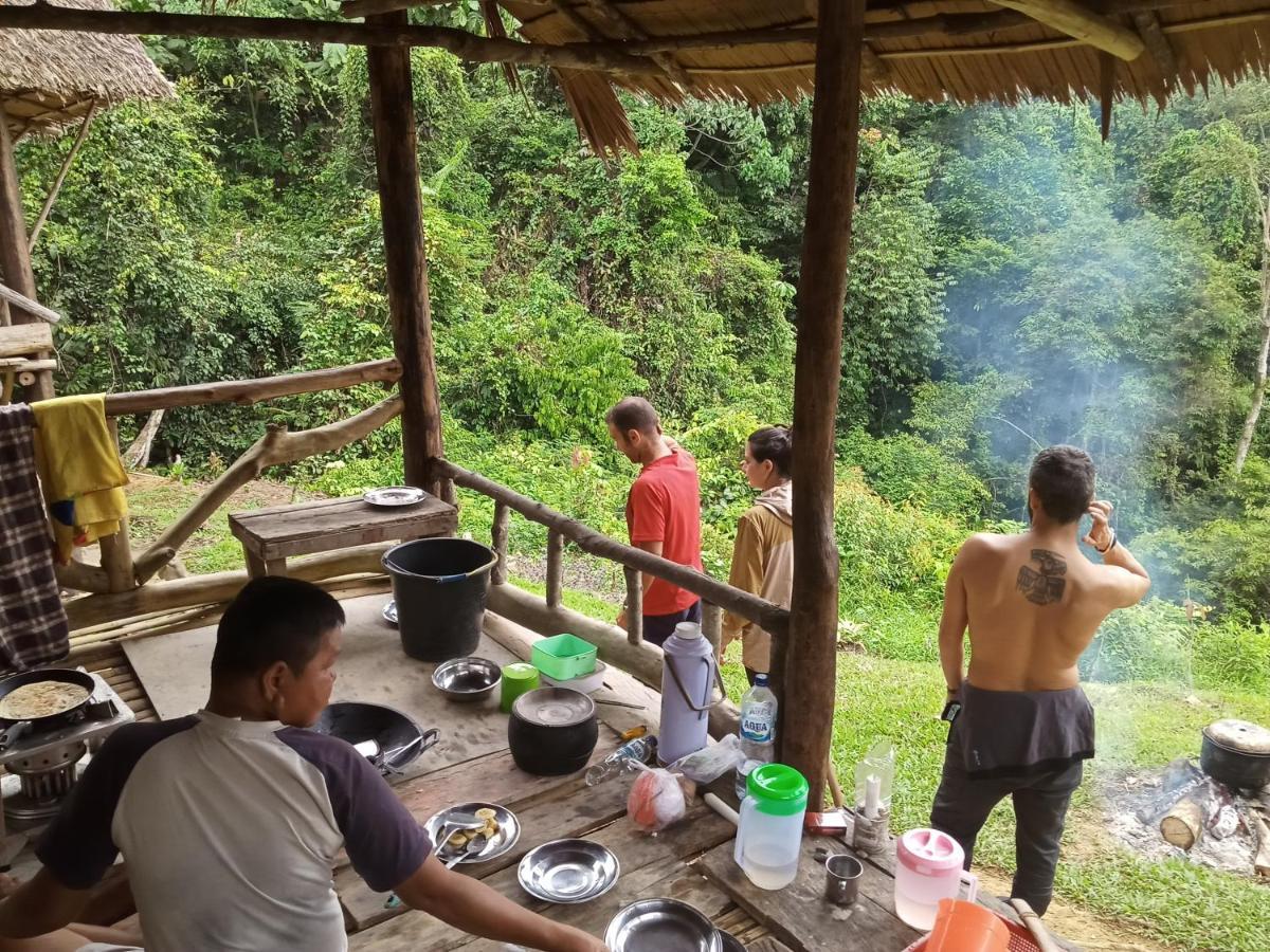 Orangutantreksumatra & Lovely Jungle Lodge Only Book If You Are Treking With Us Bukit Lawang Exteriör bild