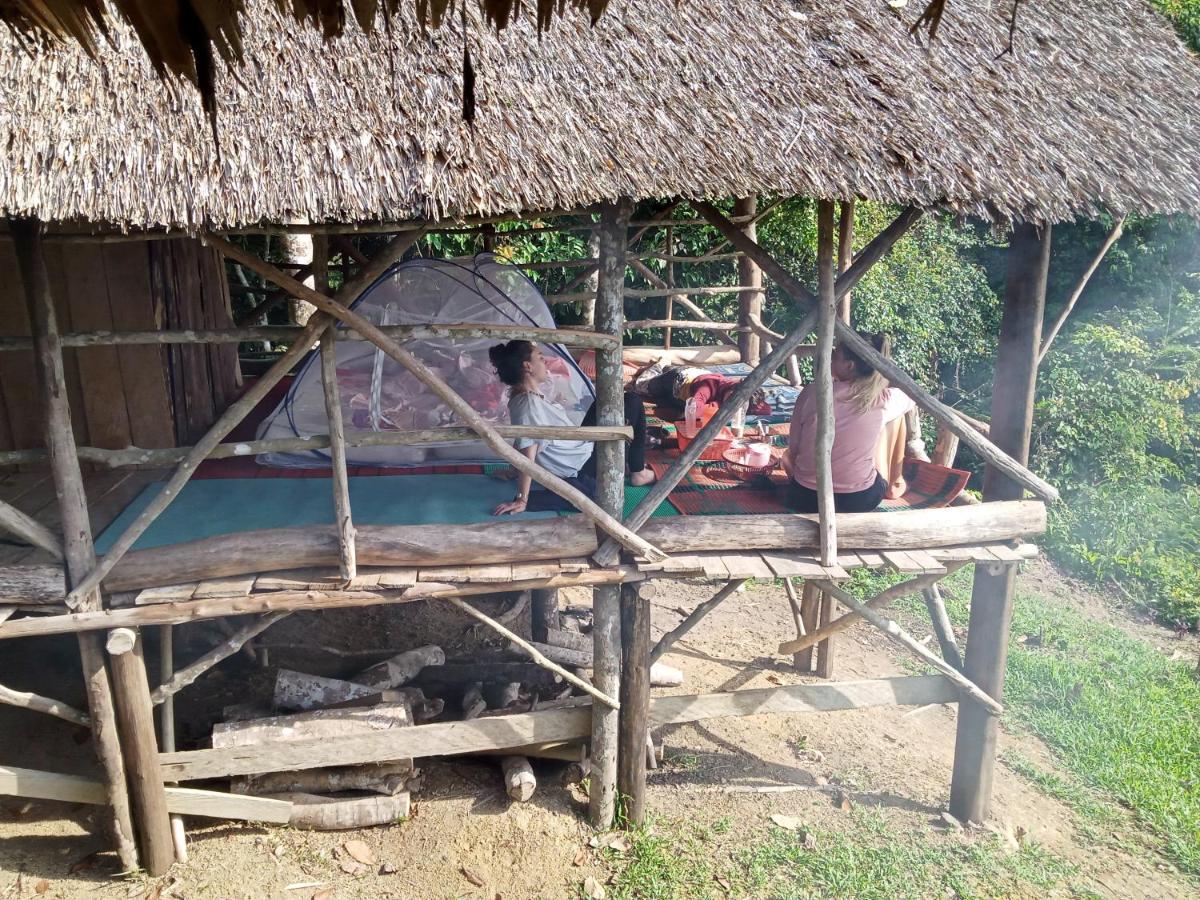Orangutantreksumatra & Lovely Jungle Lodge Only Book If You Are Treking With Us Bukit Lawang Exteriör bild