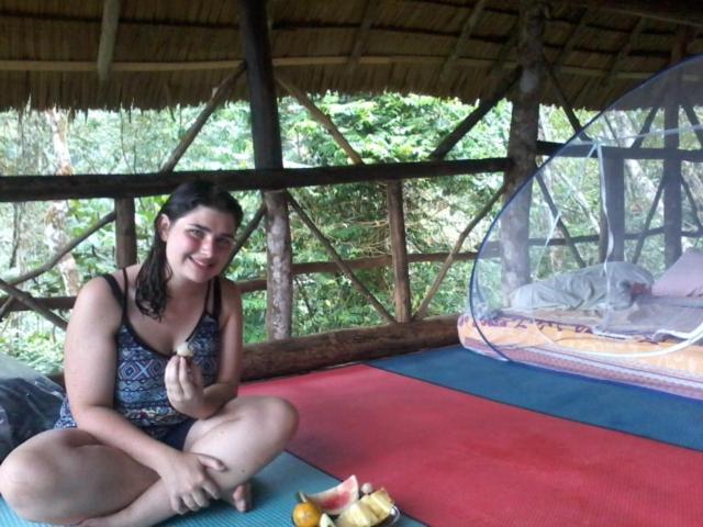 Orangutantreksumatra & Lovely Jungle Lodge Only Book If You Are Treking With Us Bukit Lawang Rum bild